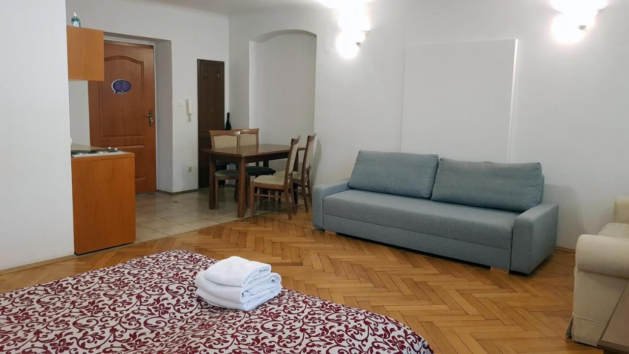 Apartament For Budget *